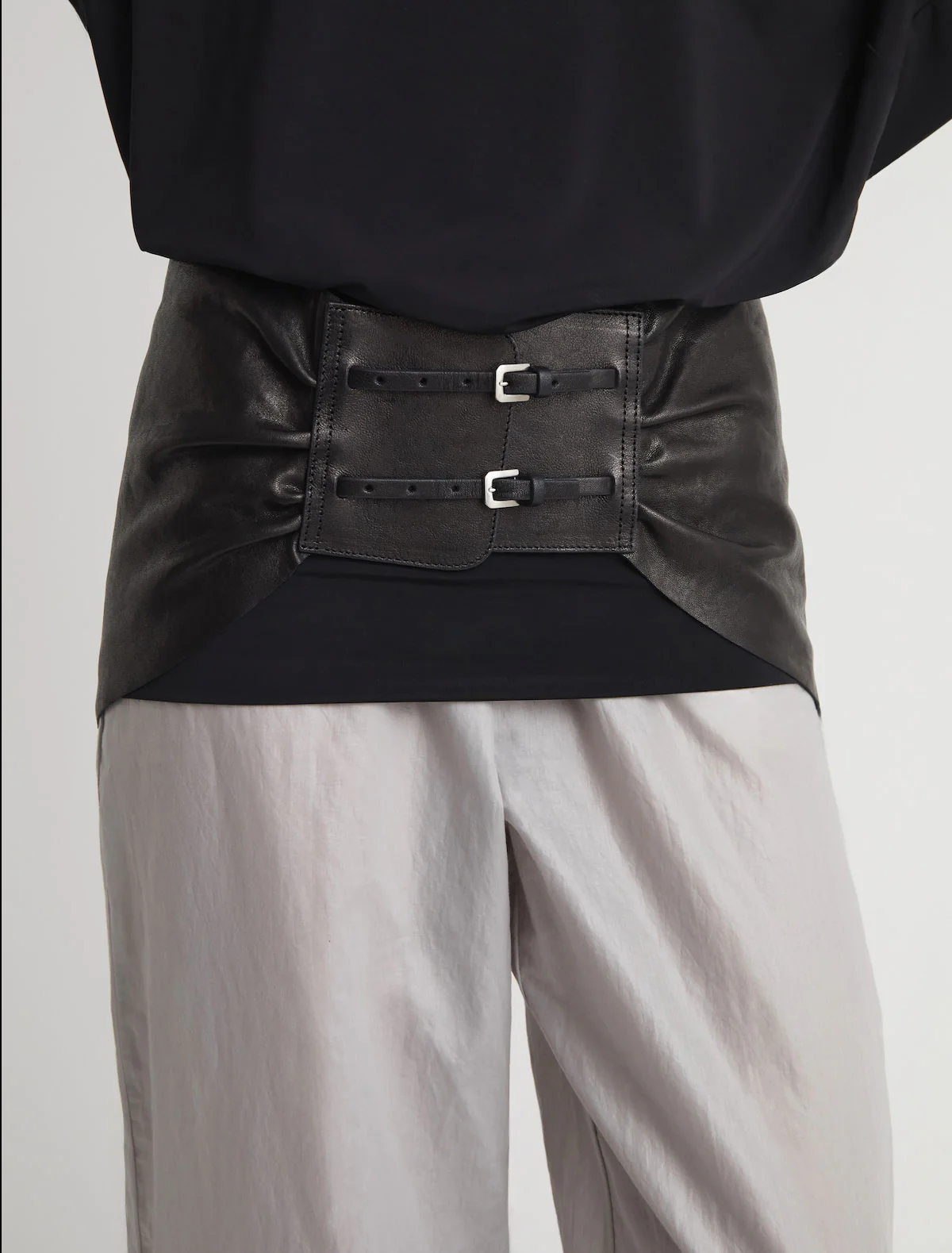 no 2830 / Adriana - Image 3