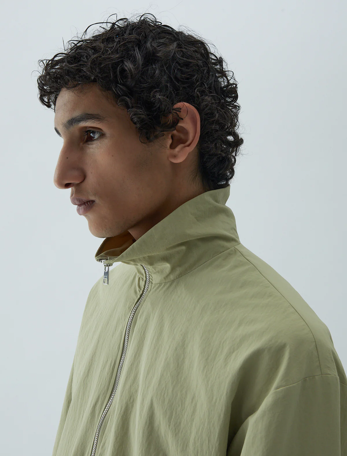 no 2429 / Bastian B - Image 2