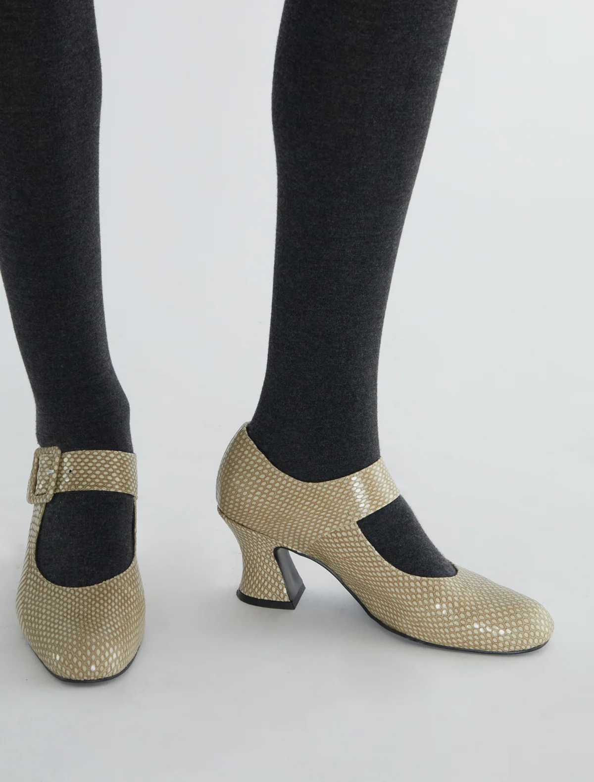 no 2758 / Carmen II - Image 5