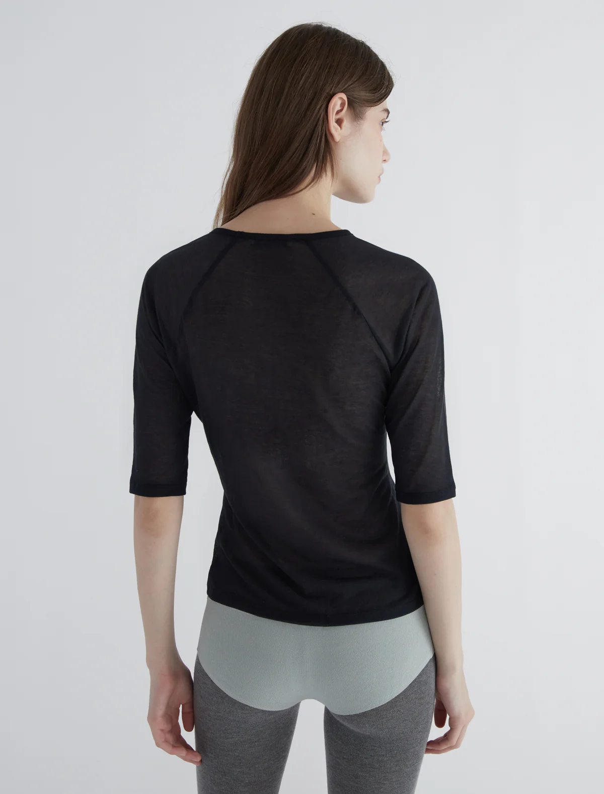 no 2594 / Pia - Image 4