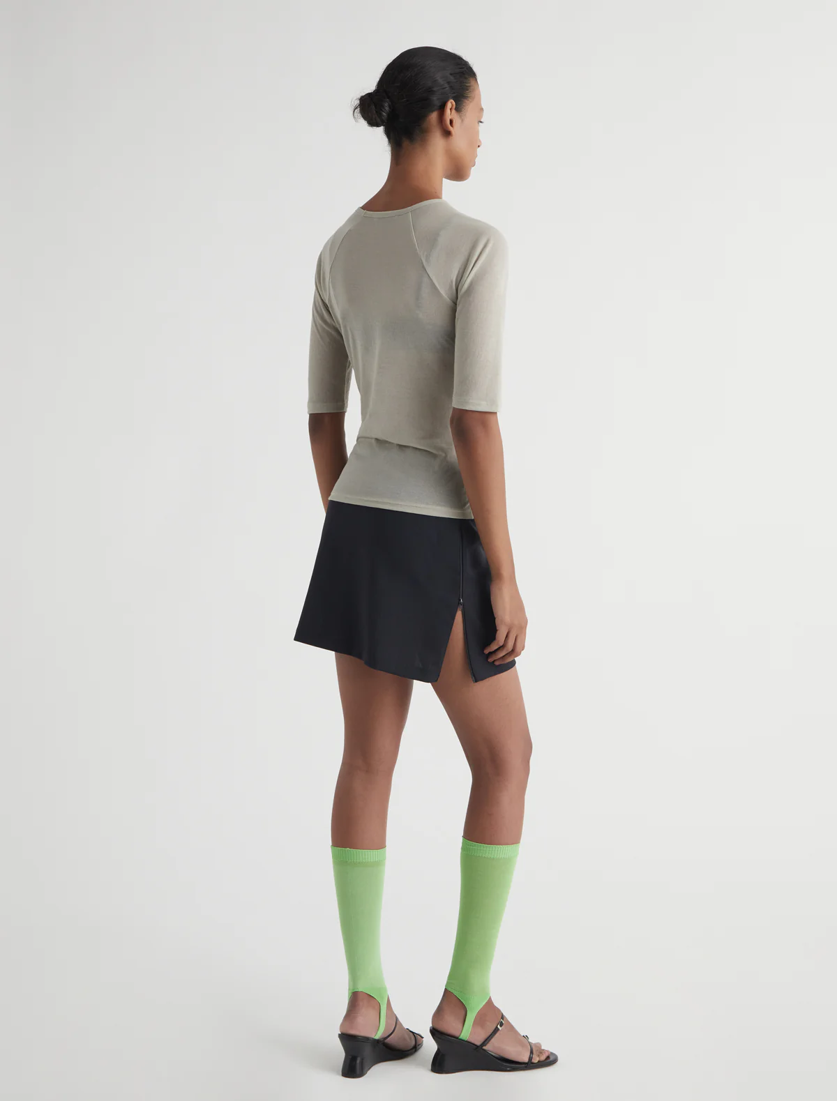 no 2594 / Pia - Image 4