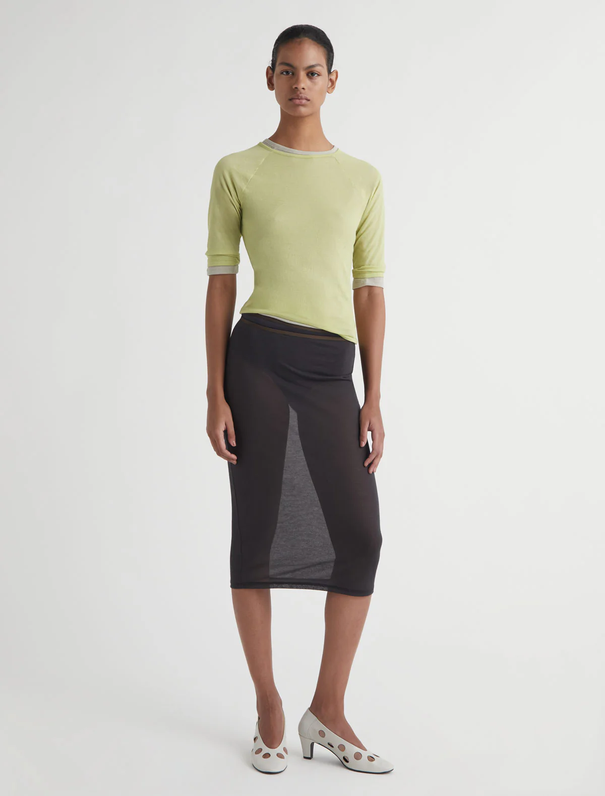 no 2594 / Pia - Image 2